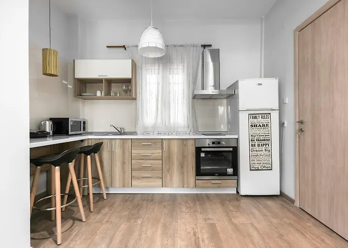 93, Nilie Hospitality Mgmt Apartment *