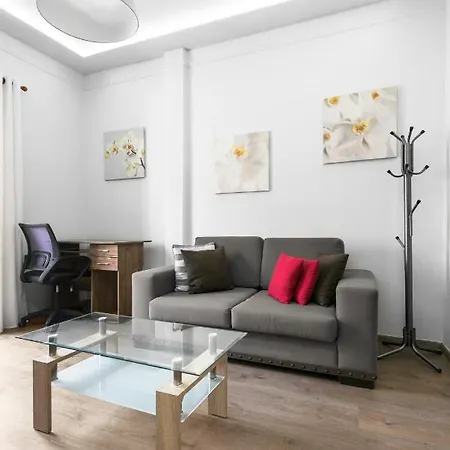 93, Nilie Hospitality Mgmt * Thessaloníki